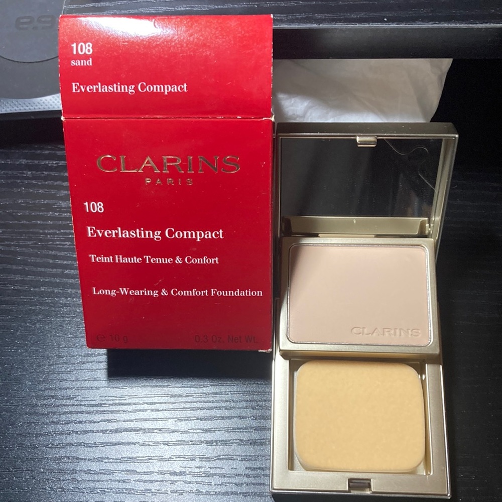 CLARINS Everlasting Compact - 108 Sand, long-wearing & comfort foundation, NWB